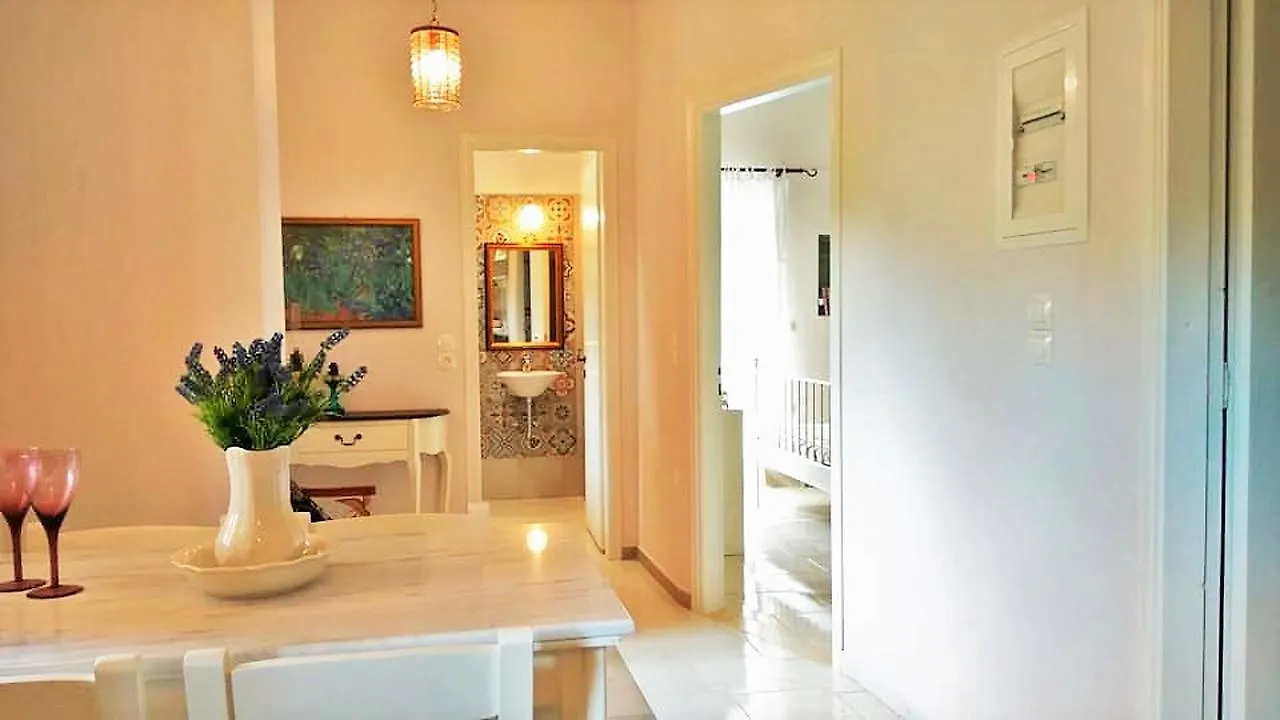 Apartahotel Maria'S Studios & Apartments